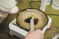 Kuddar*Josef Frank/Svenskt Tenn Kudde Catleya Brun