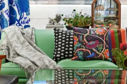 Kuddar*Estrid Ericson/Svenskt Tenn Kudde Elefant Svart