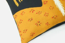 Kuddar*Alekos Fassianos Kudde Under Samma Himmel Gul