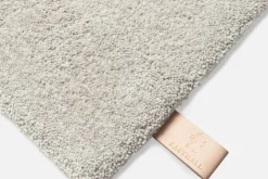 Mattor*Svenskt Tenn Matta Handtuftad Pärlvit