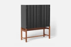 Skåp, Byråer & Sideboards*Josef Frank Skåp 2192 Svart