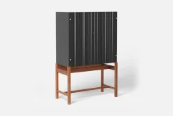 Skåp, Byråer & Sideboards*Josef Frank Skåp 2192 Svart