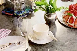 Kannor & Karaffer|Dukningsdetaljer I Tenn*Signe Persson Melin Tekanna Myrten