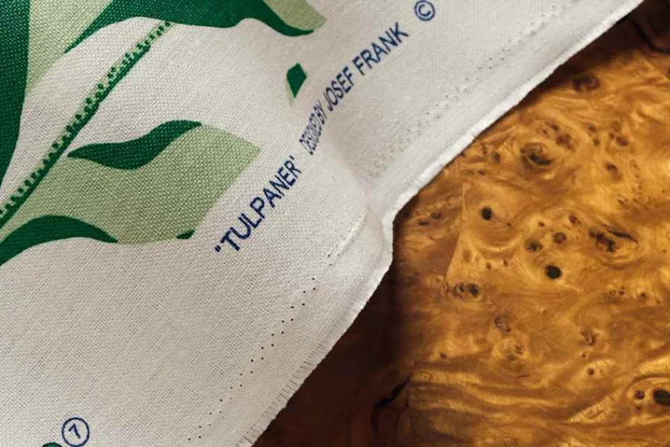 Tyg På Metervara*Josef Frank Textil Tulpaner Vit