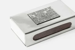 Ljus & Tillbehör|Dekorationsdetaljer*Svenskt Tenn Tändsticksask The World Is A Book